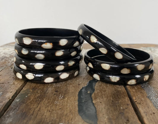 Natural Buffalo Large Bangle Dotty